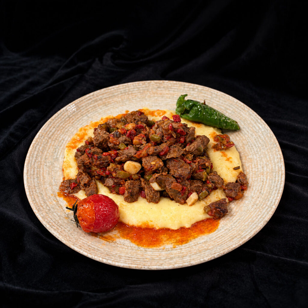 Patates Püreli Dana Kavurma