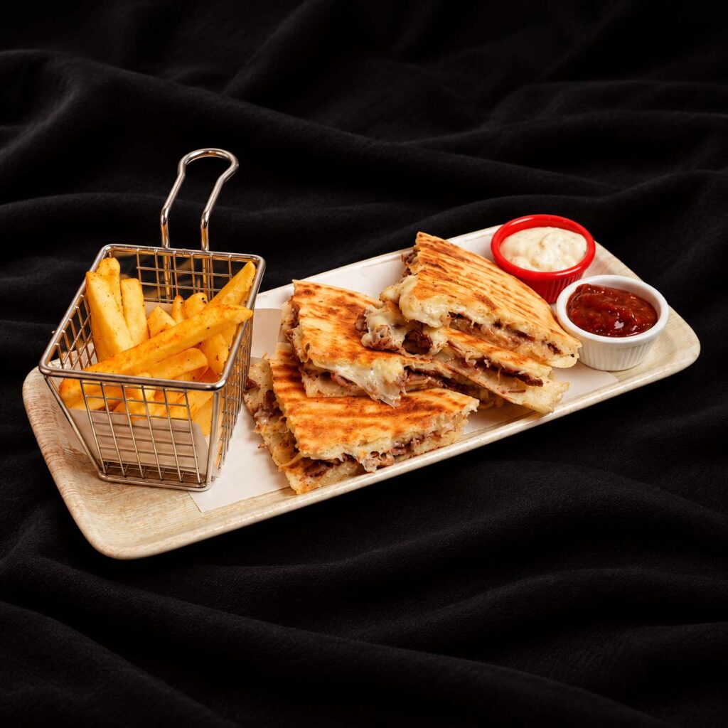 Kavurmalı Bazlama Tost